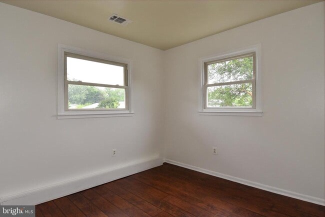 Building Photo - 13303 Huntington Ln