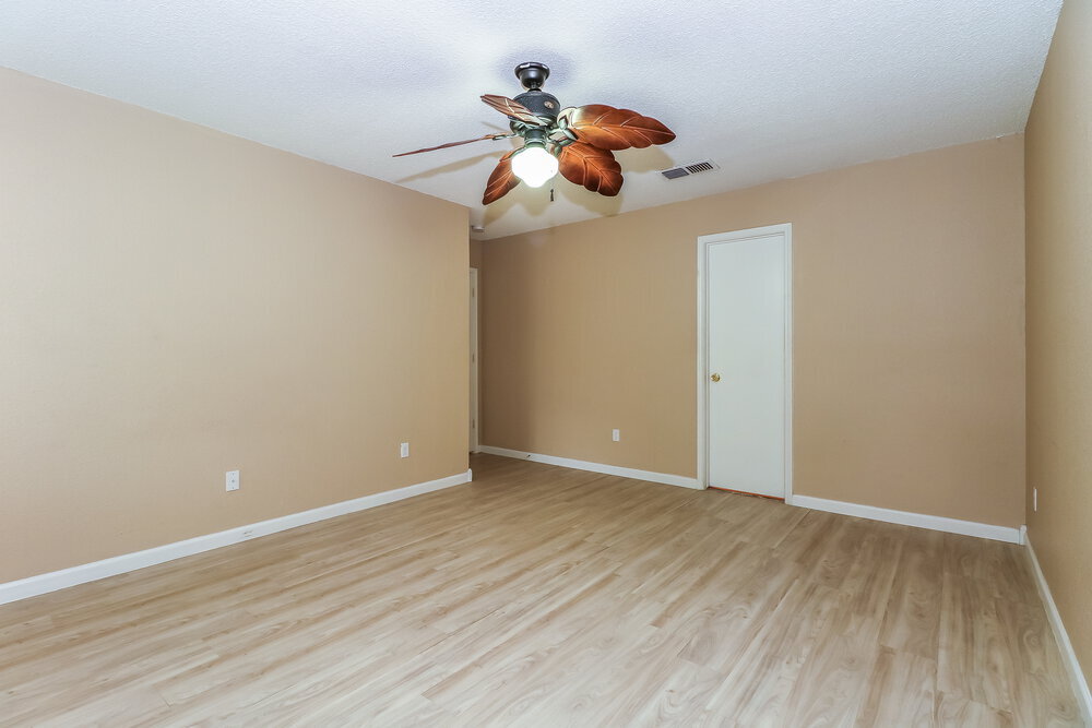 Building Photo - 8145 Waterside Trail