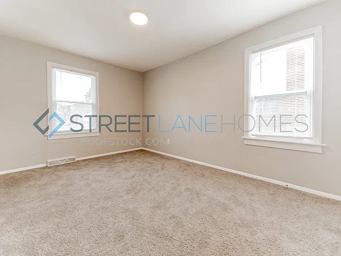 Building Photo - 431 N Dade Ave