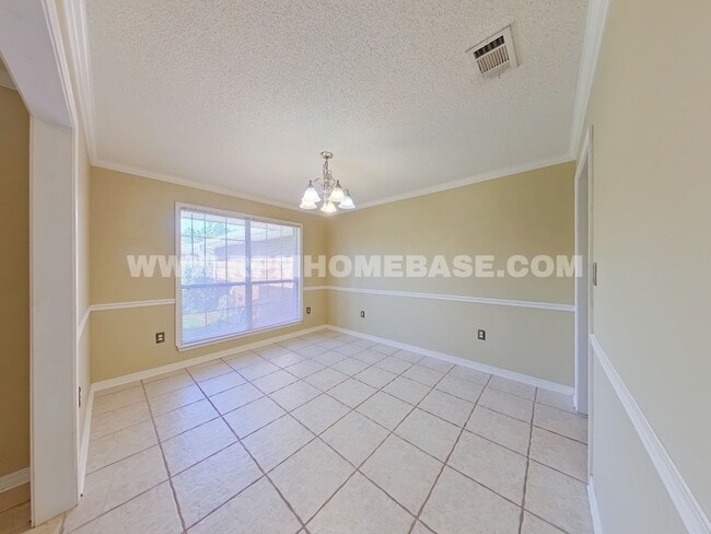 Building Photo - Beautiful Home with New Appliances in Quie...