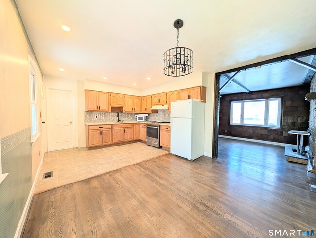 Building Photo - 139 Little Deer Rd