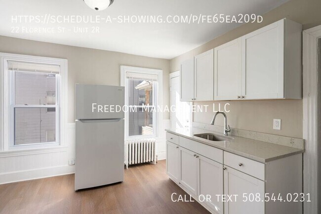 Building Photo - 22 Florence St