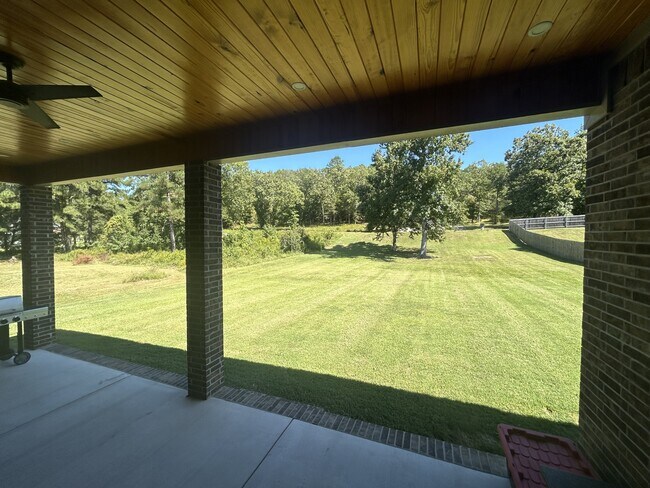 Building Photo - 288 River Mill Point