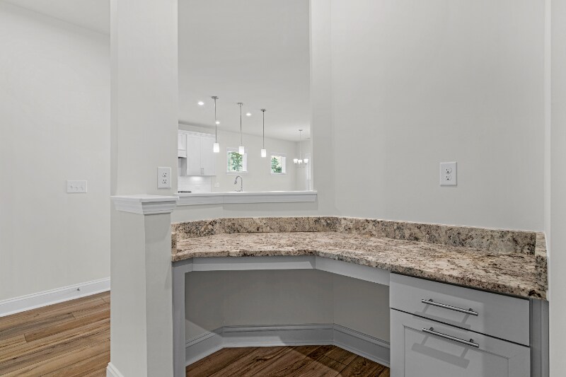 Building Photo - 340 Dendron Dr