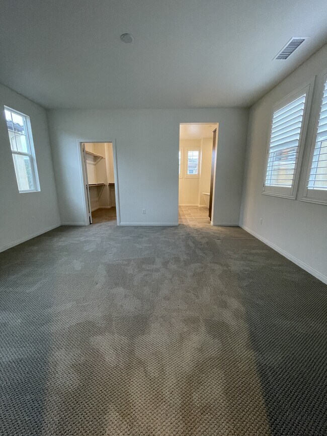 Building Photo - 179 Stage Trail Rd.