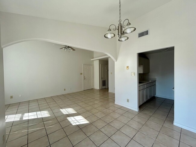 Building Photo - 1752 Tiara Trail