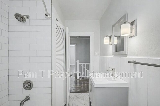 Building Photo - 815-B East 32nd Street--Upper