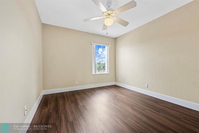 Building Photo - 3808 Miramontes Cir
