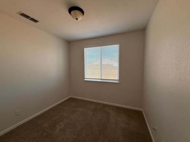 Building Photo - 9435 Sea Cliff Way