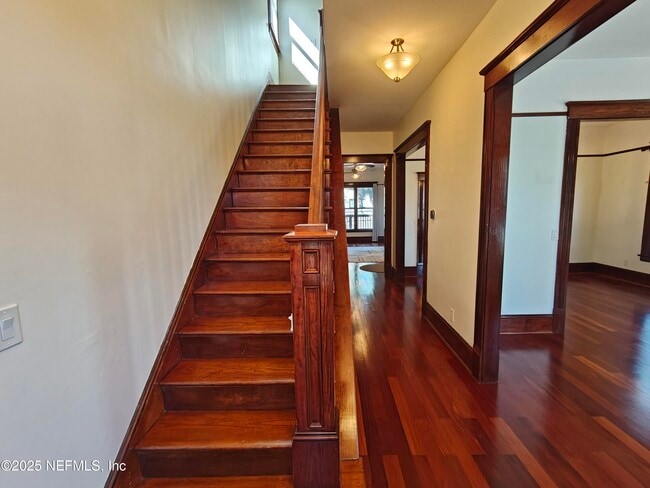 Building Photo - 1250 N Liberty St