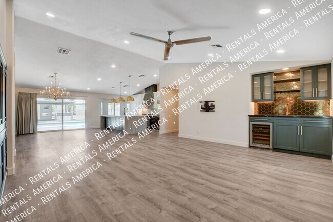 Building Photo - 6841 N Bienville St