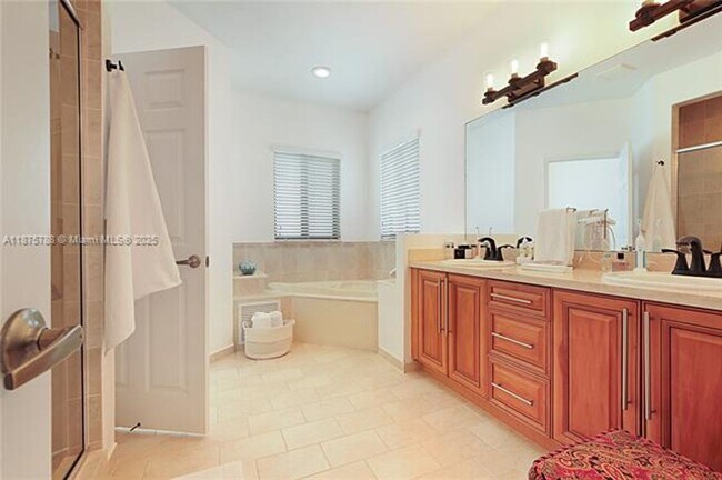 Building Photo - 34850 SW 218th Ave