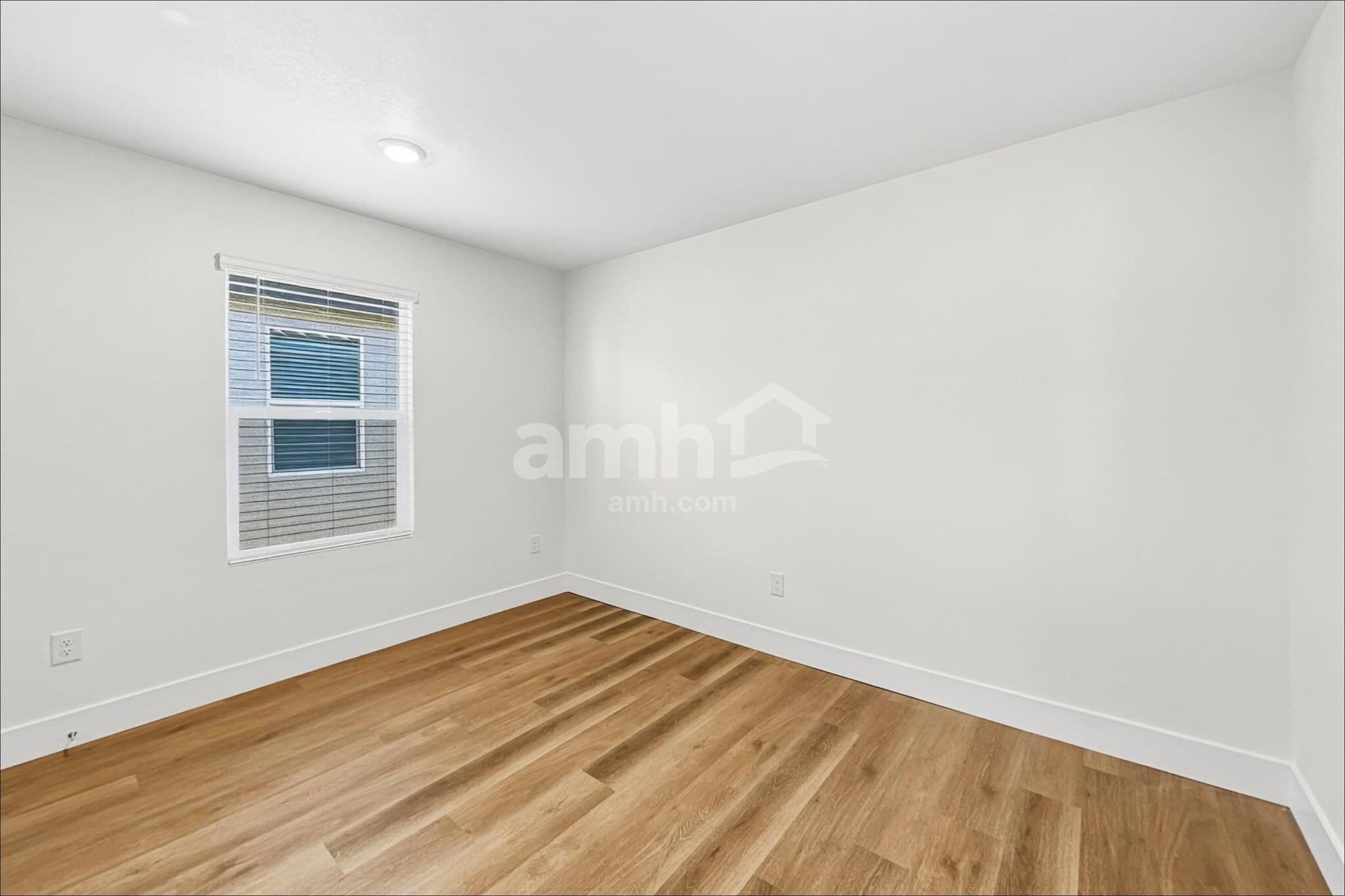 Building Photo - 9498 Aldersyde Dr