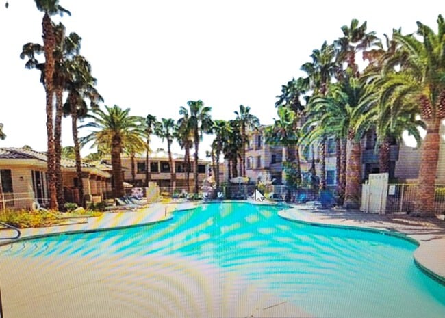 Building Photo - 7119 N Durango Dr