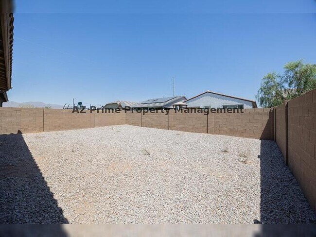 Building Photo - 16870 W Las Palmaritas Dr