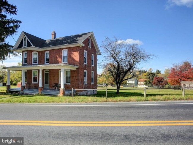 Building Photo - 7960 Mentzer Gap Rd