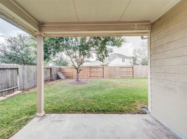 Building Photo - 22411 Albee Dr