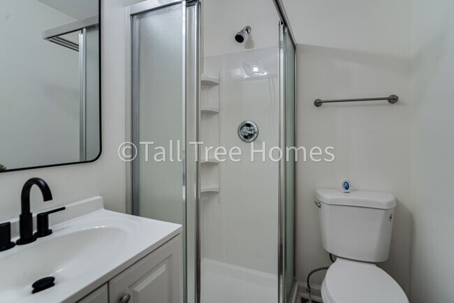 Primary Bath - 325 Camp Ground Rd