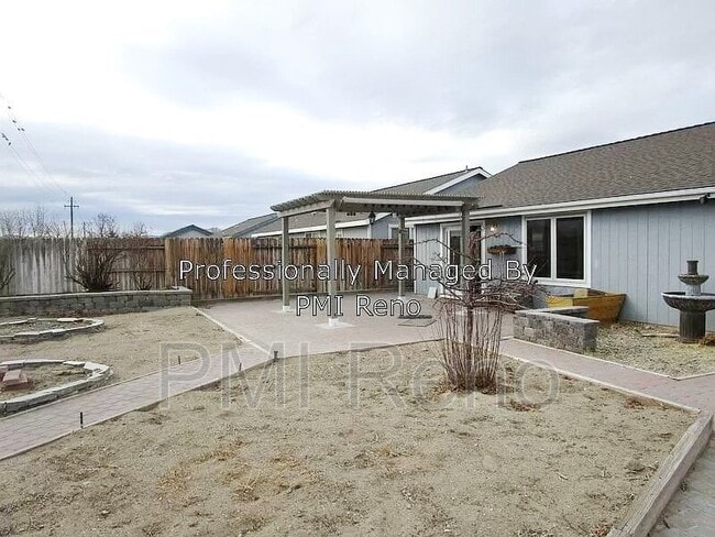 Building Photo - 435 Trellis Dr