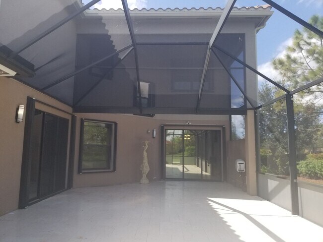 Building Photo - 11651 Oakwood Preserve Pl