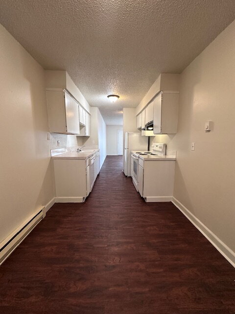 Building Photo - First Floor One Bedroom Unit Near Transportation