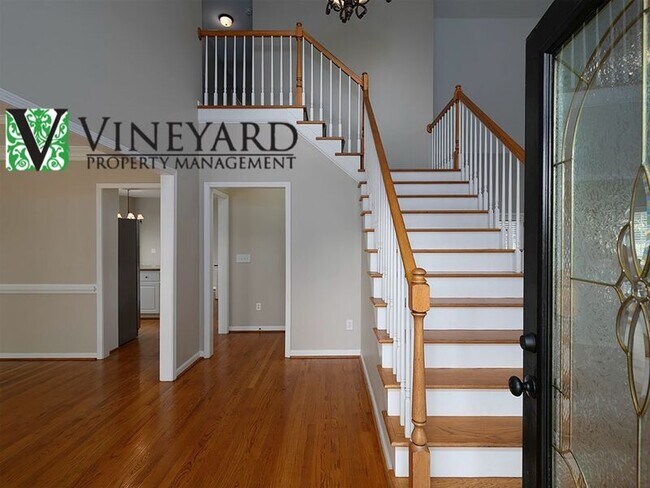 Building Photo - 255 Henson Way