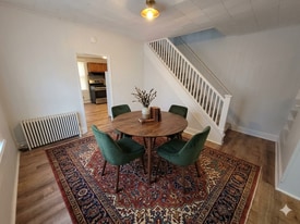 Building Photo - 611 Moir Ct