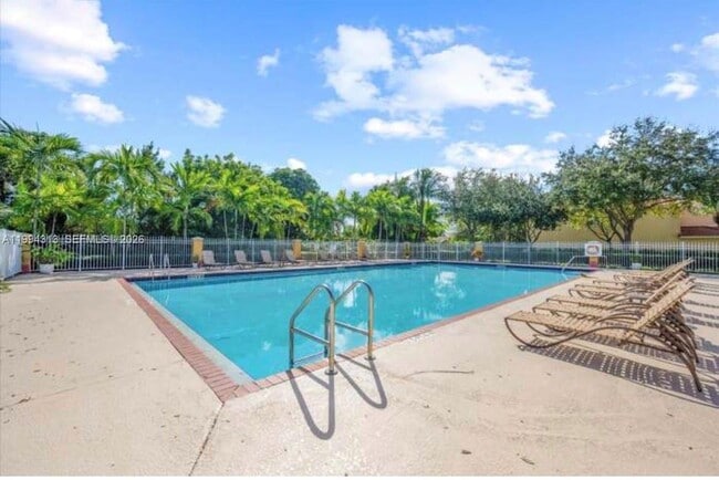 Building Photo - 3529 NW 29th Pl