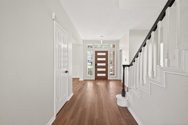 Building Photo - 16410 Fondren Grove Dr