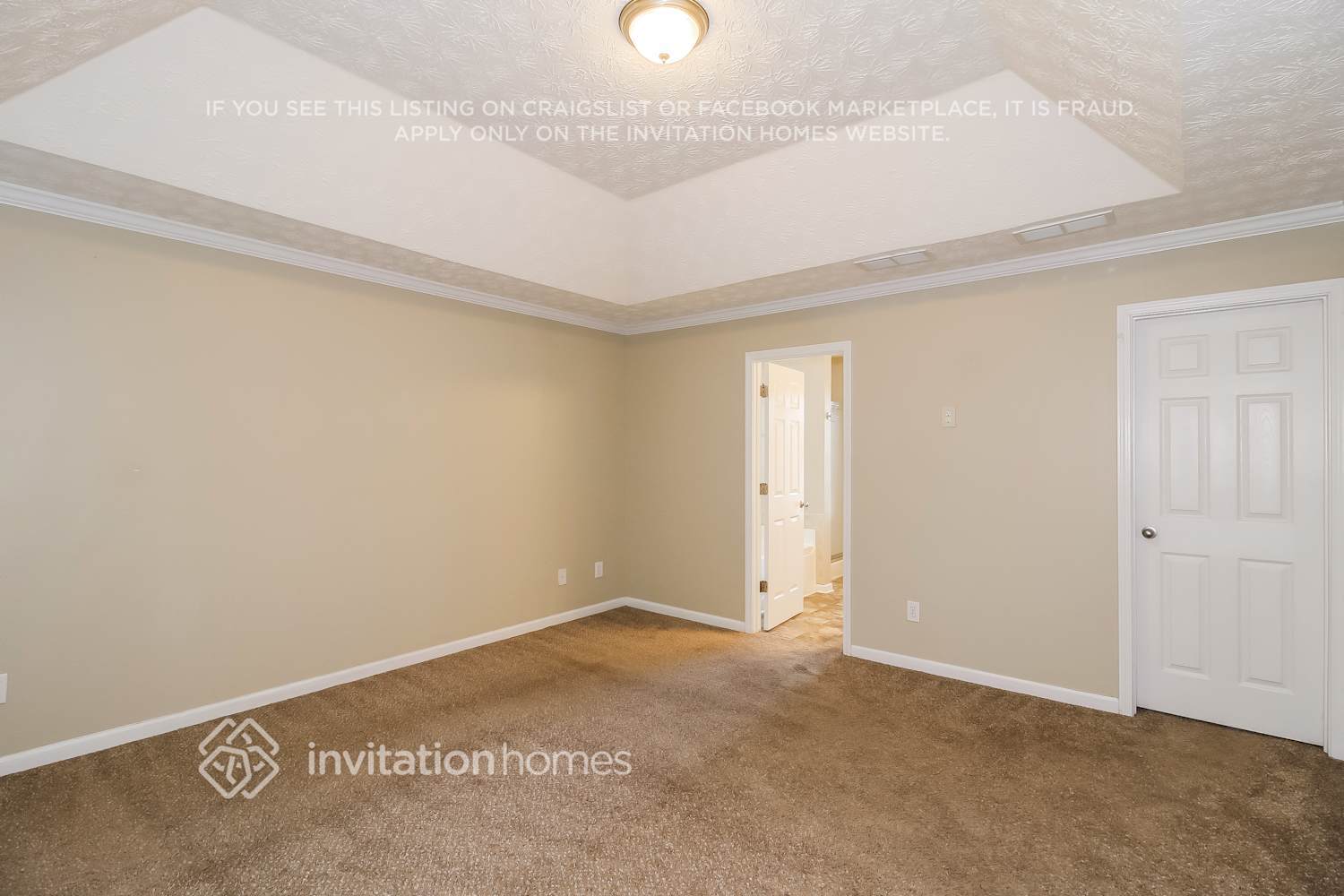 Building Photo - 1521 River Song Way