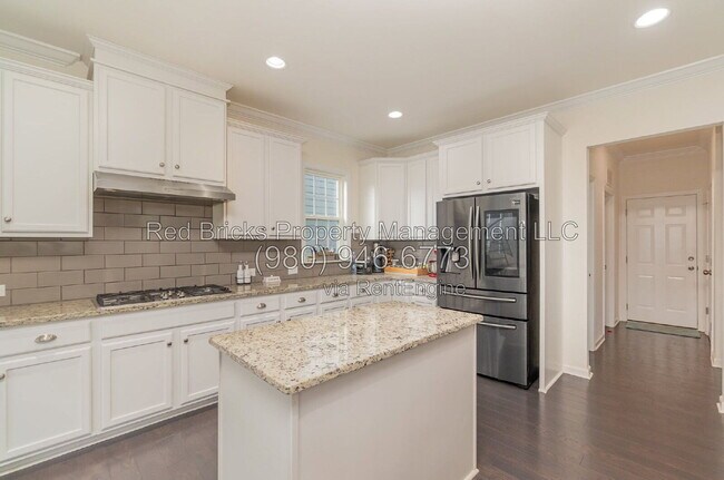 Building Photo - 12917 Hindcross Dr