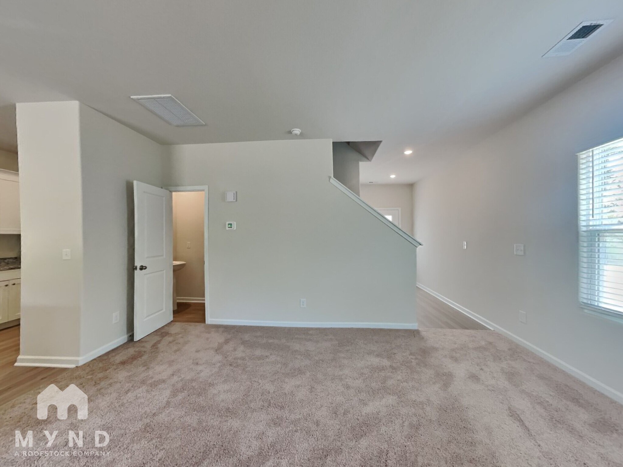 Building Photo - 95 Taverners Ln