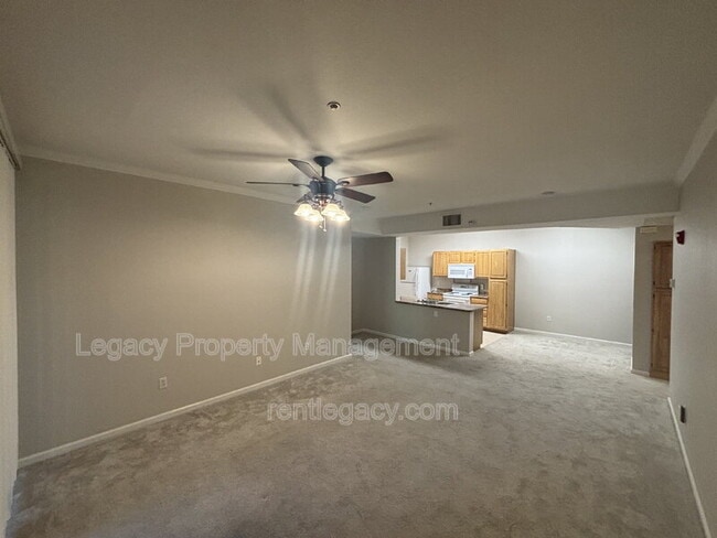 Building Photo - 501 Gibson Dr
