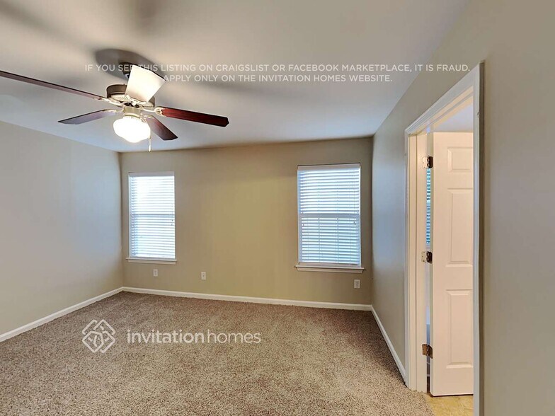 Building Photo - 114 Hidden Creek Dr