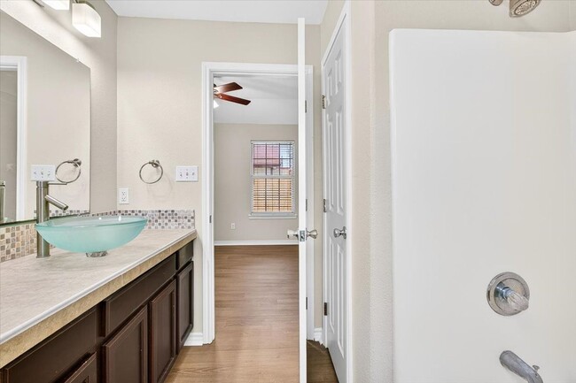 Building Photo - 3726 Sunnyville Dr