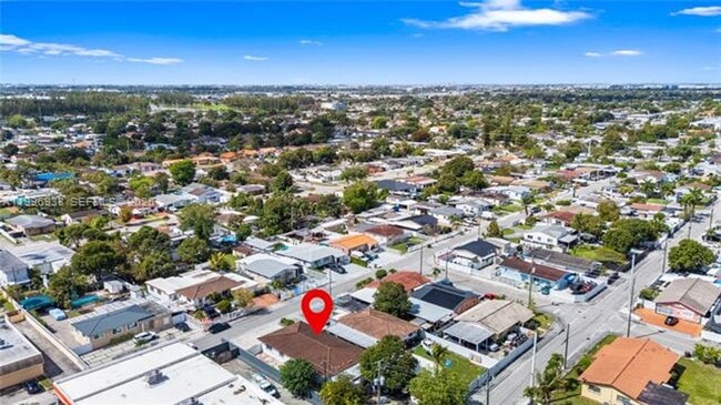 Building Photo - 361 E 39th St