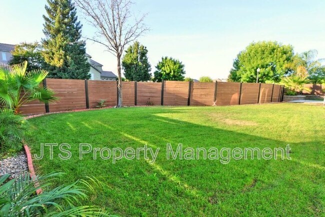 Building Photo - 5602 Jerry Litell Way
