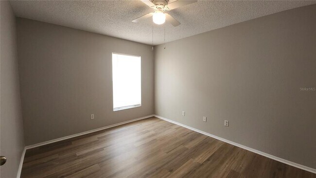 Building Photo - 12507 Midpointe Dr