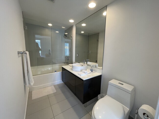 Building Photo - 2001 S Biscayne Blvd