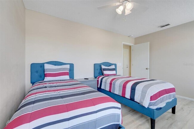 Building Photo - 8607 Knottingham Dr