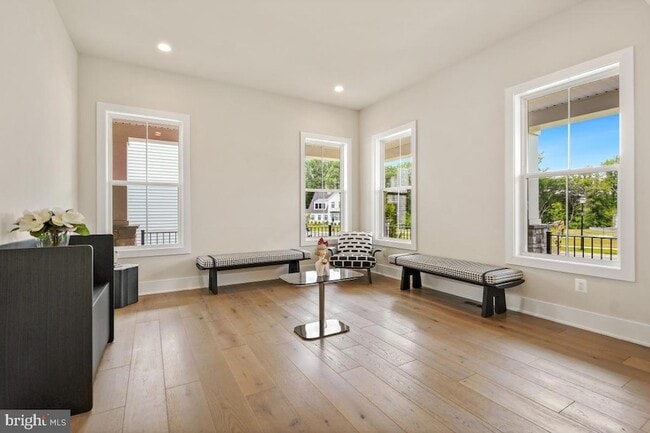 Building Photo - 12321 Potomac Hunt Rd