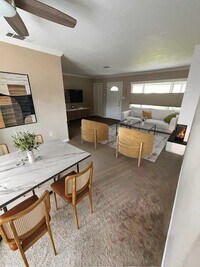 Building Photo - WELL MAINTAINED HOME IN FAIR OAKS COMMUNIT...