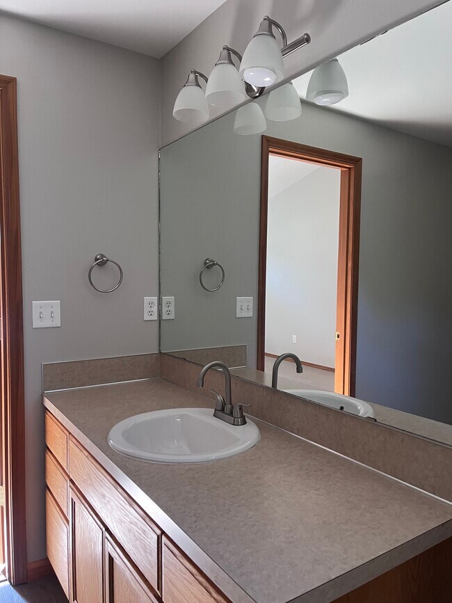 Building Photo - 17210 SE 21st St