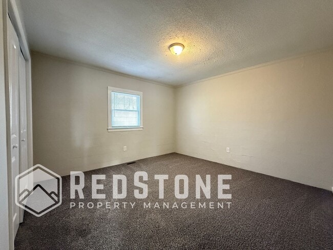 Building Photo - 431 Cleveland Ct