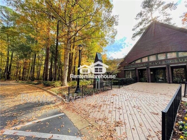 Building Photo - 720 Inlet Quay