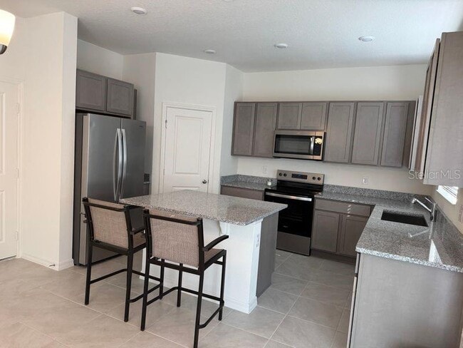 Building Photo - 317 Sunbrook Dr