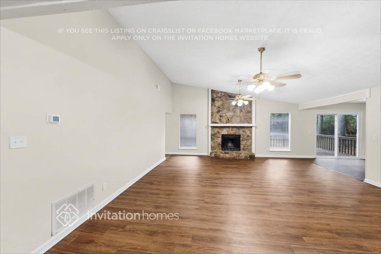 Building Photo - 614 Oxford Hall Dr SW