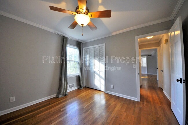 Building Photo - 5614 Chamblee Dunwoody Rd