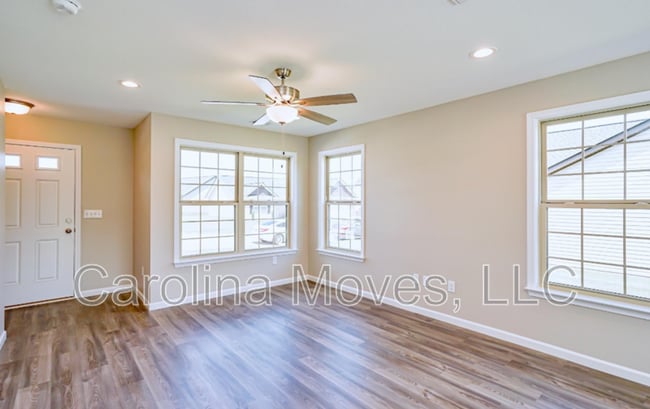 Building Photo - 276 Lockeland Park Dr