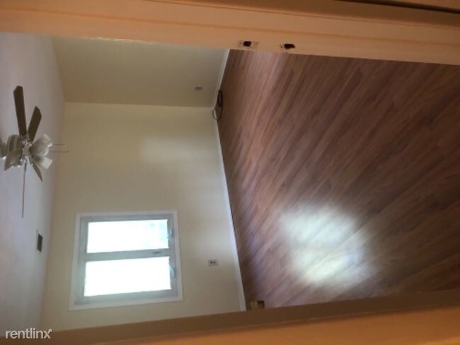 Building Photo - 2 br, 1 bath Condo - 58 Towne House Rd
